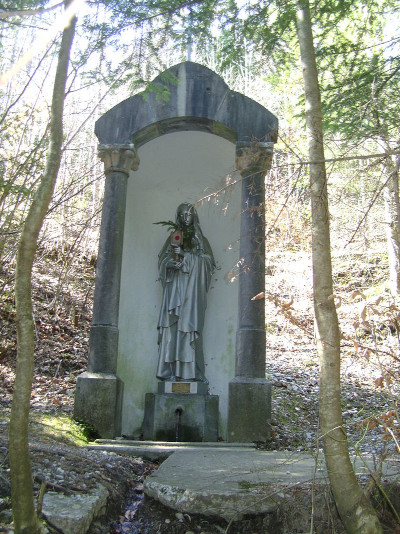 Statue de la fontaine Saint Clair