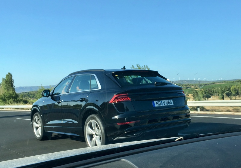 SPY  Audi Q8 2018   